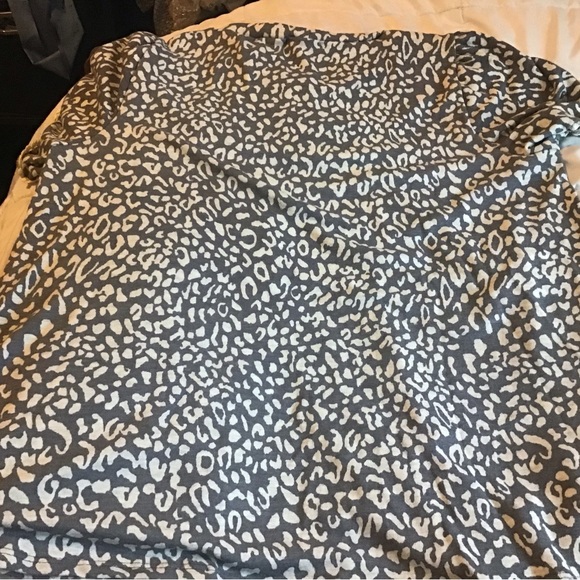 Peach perfect 1X multicolored shapes tee plus size NWOT - Picture 8 of 8